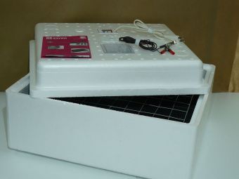 Механический инкубатор ИБ3НБ на 104/150 яйца с терморегуляторами 220В и 12В (без электропривода)